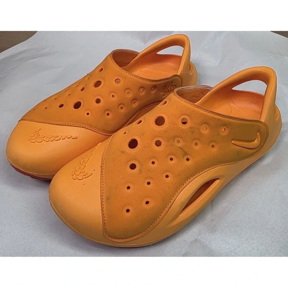 Nike (Sz 7 Y) Youth Aqua Swoosh Big Kids' Sandals Orange Peel